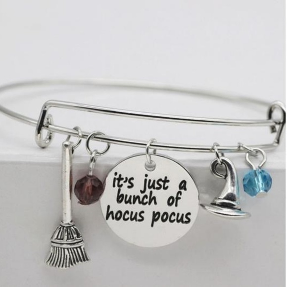 Hocus pocus charm bracelet - Picture 1 of 2